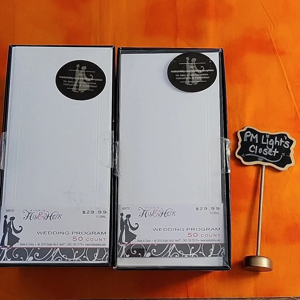 Studio His & Hers 50 Wedding Programs New White Embossed